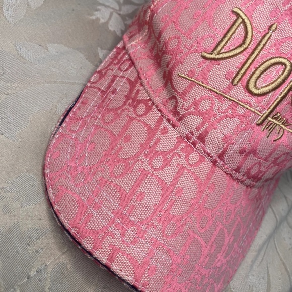 Pink dior hat - Picture 2 of 5
